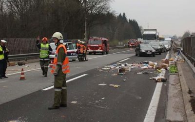 22.04.2013 Verkehrsunfall A1 Westautobahn