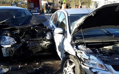 28.12.2015 Aufräumarbeiten Verkehrsunfall in Preising