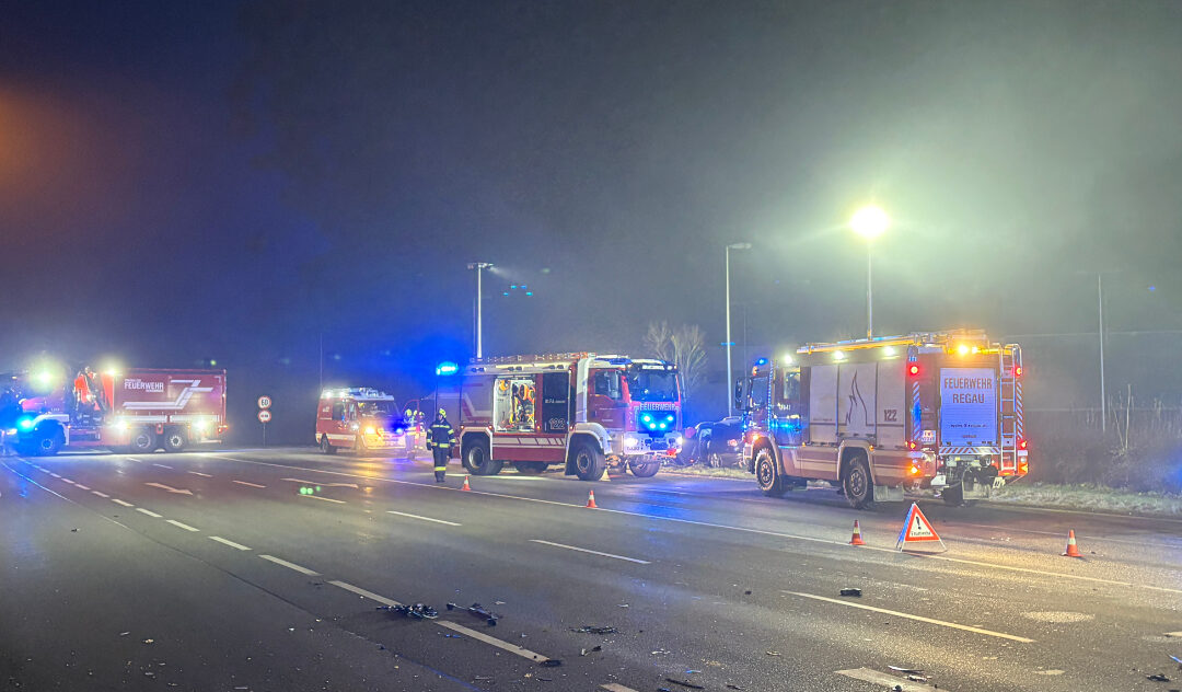 10.12.2025 Verkehrsunfall mit Personenrettung